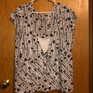 Women’s Plus top